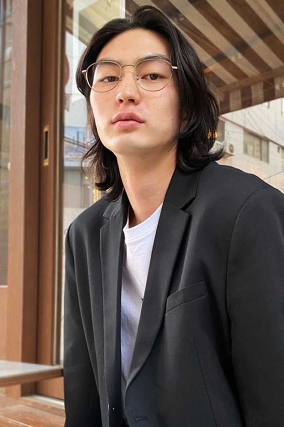 Casual Side-Part with Effortless Texture